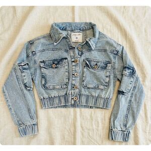 NWT Indulge in Blue Cropped Denim Jacket S Utility Sleeve Acid Wash Button